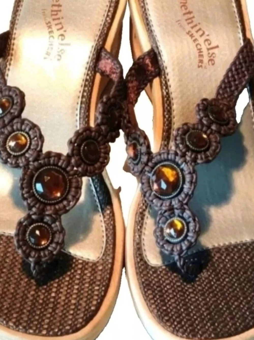 Somethin'else Sketchers Womens sz.8 Wooden Wedge Style Jewel Strap Sandals  NEW